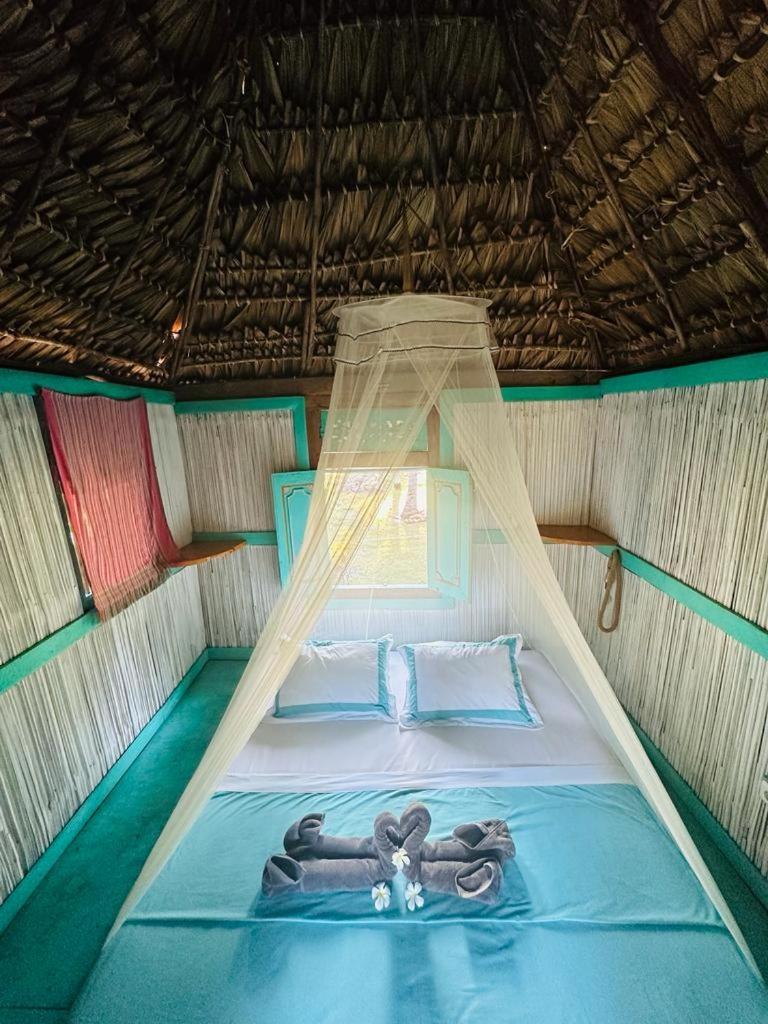 Cocokabanasrote Apartment Nembrala Luaran gambar